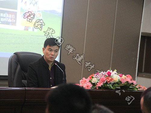 張家界國輝建材?？偨?jīng)理發(fā)言